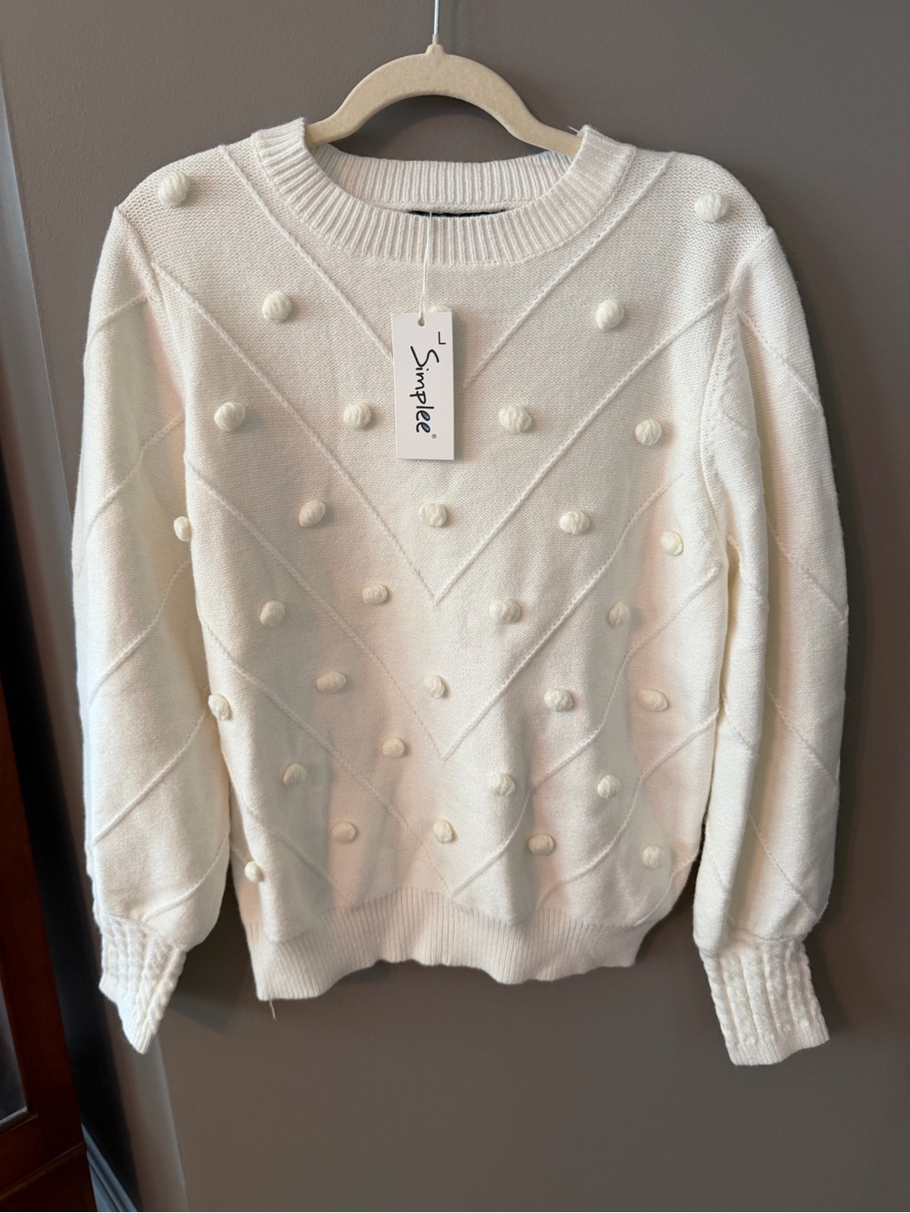 NWT Simplee Cream Pom-Pom Crewneck Sweater. Large